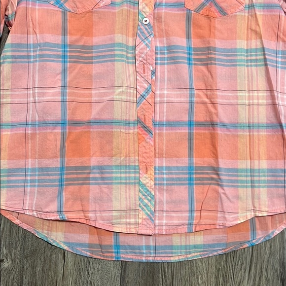 Women’s Plaid Button Down Size XL - Picture 3 of 4